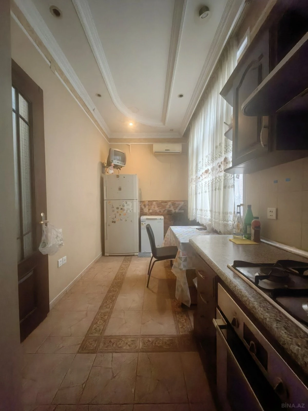 Satılır 4 otaqlı mənzil 130 m²