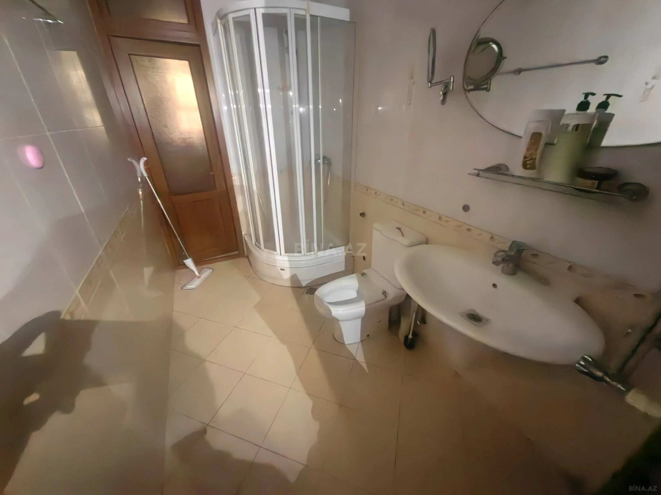 Satılır 4 otaqlı mənzil 130 m²