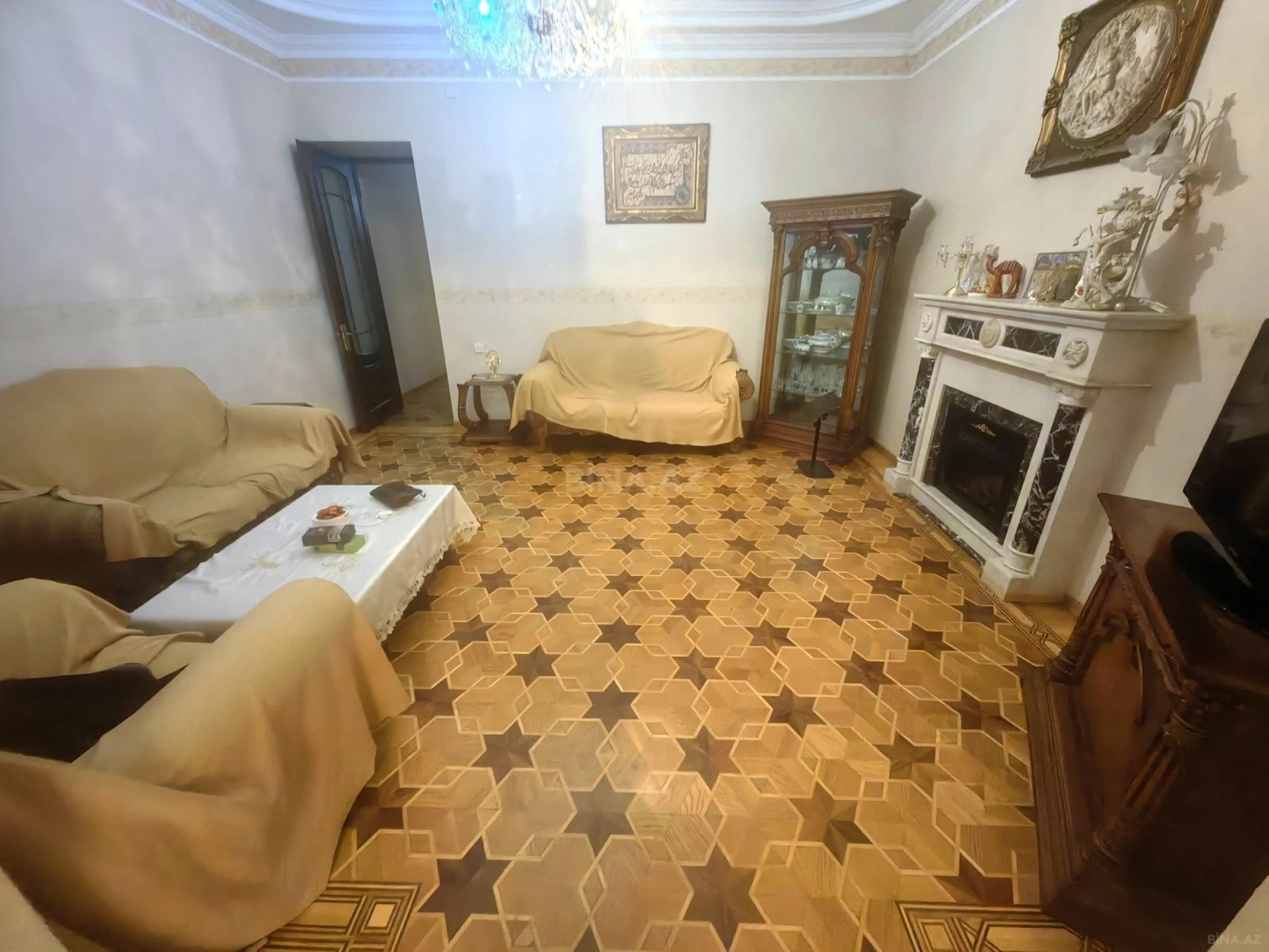 Satılır 4 otaqlı mənzil 130 m²