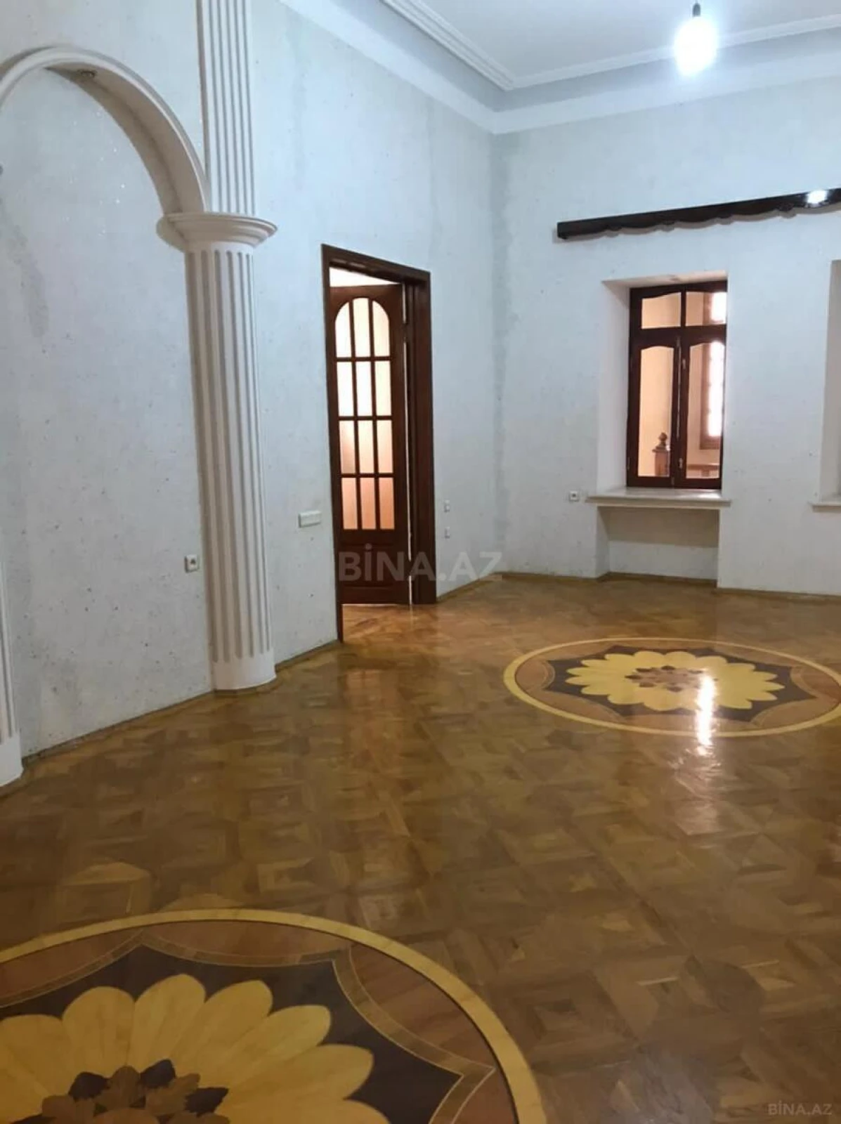 Kirayə verilir 5 otaqlı ofis 210 m²