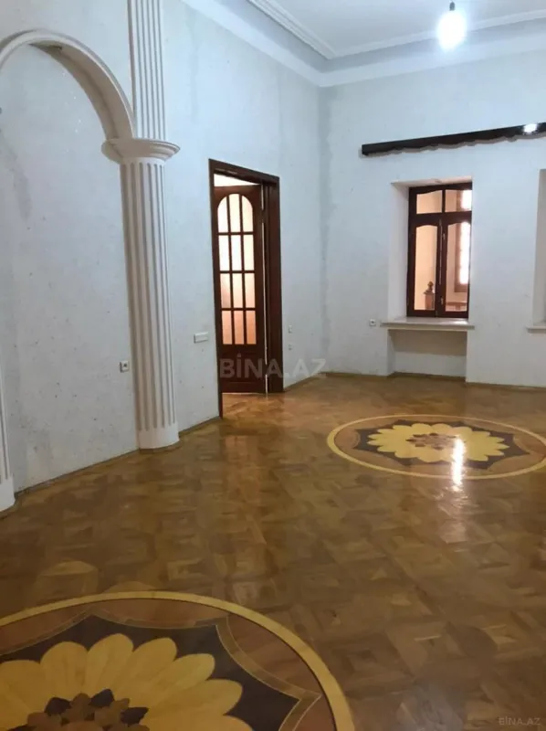 Kirayə verilir 5 otaqlı ofis 210 m²