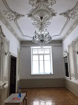 Kirayə verilir 5 otaqlı ofis 210 m²