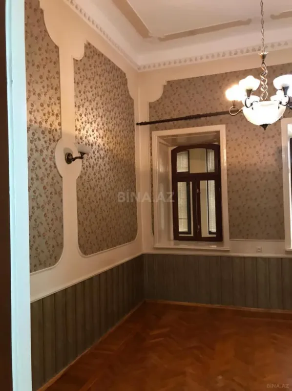 Kirayə verilir 5 otaqlı ofis 210 m²