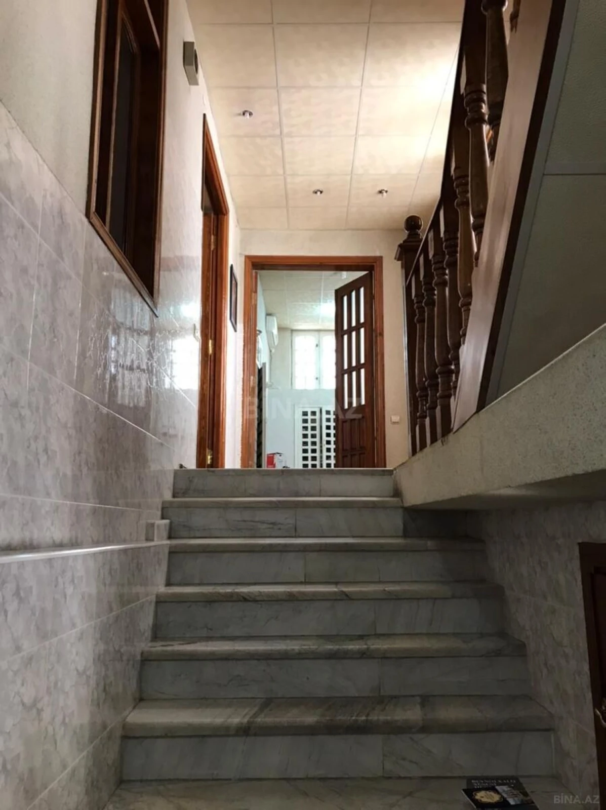 Kirayə verilir 5 otaqlı ofis 210 m²