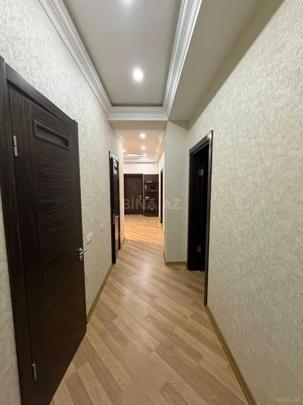 Kirayə verilir 2 otaqlı mənzil 120 m²