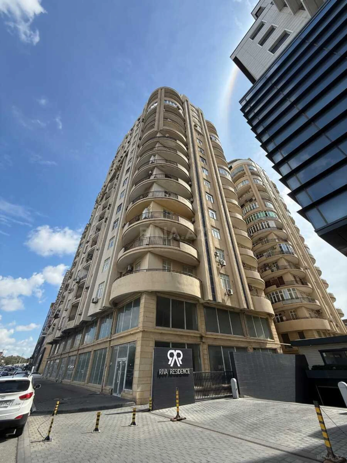 Kirayə verilir 2 otaqlı mənzil 120 m²