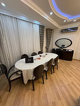 Kirayə verilir 2 otaqlı mənzil 120 m²