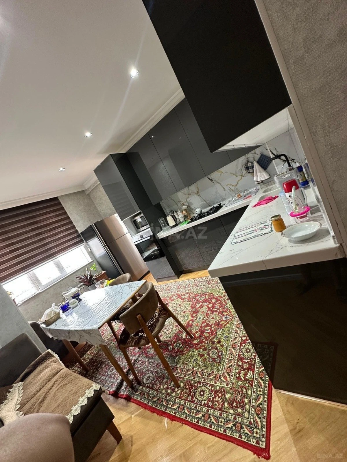 Satılır 3 otaqlı mənzil 125 m²