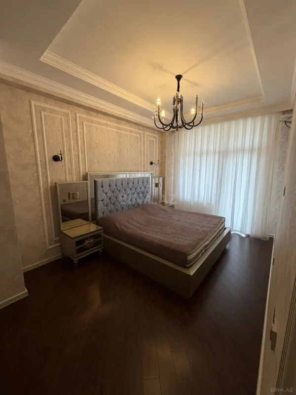 Kirayə verilir 3 otaqlı mənzil 134 m²