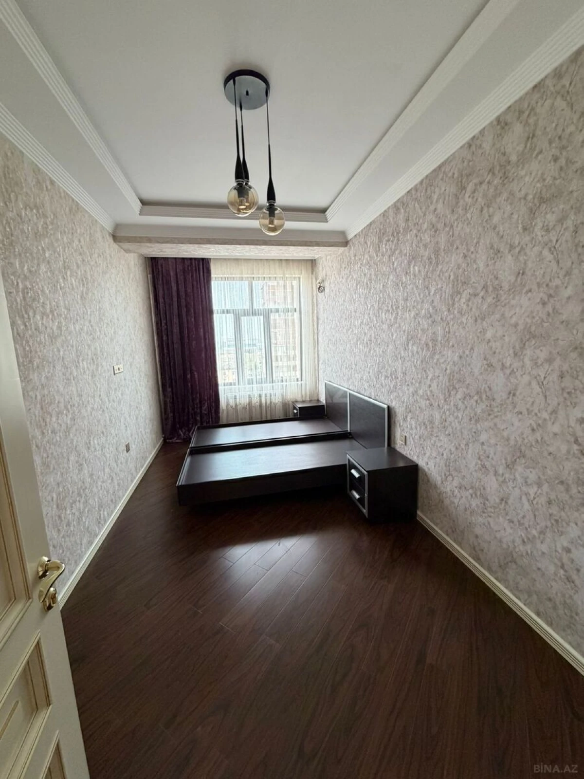 Kirayə verilir 3 otaqlı mənzil 134 m²