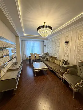 Kirayə verilir 3 otaqlı mənzil 134 m²