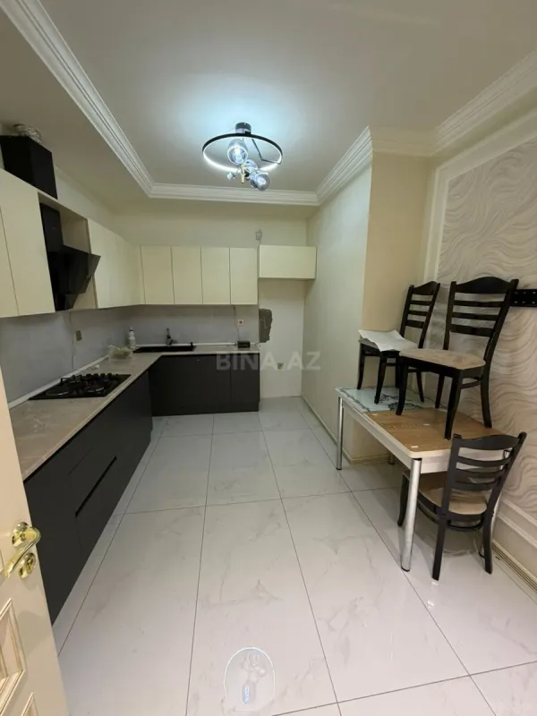 Kirayə verilir 3 otaqlı mənzil 134 m²