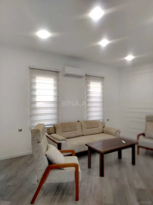 Satılır 6 otaqlı həyət evi 450 m²