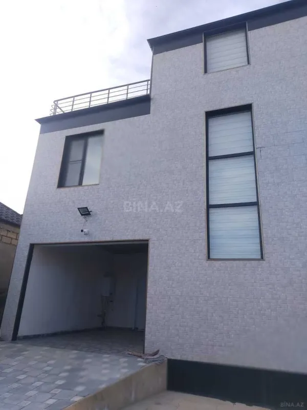 Satılır 6 otaqlı həyət evi 450 m²