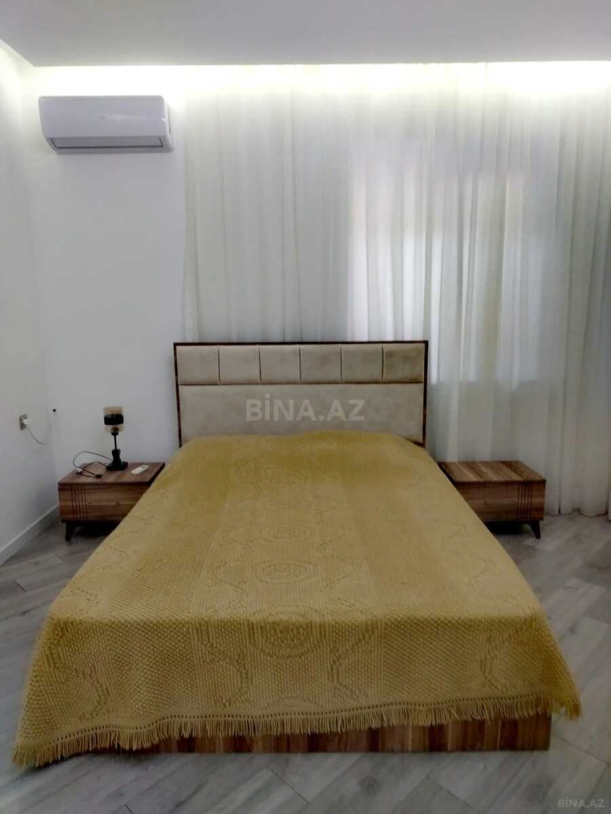 Satılır 6 otaqlı həyət evi 450 m²