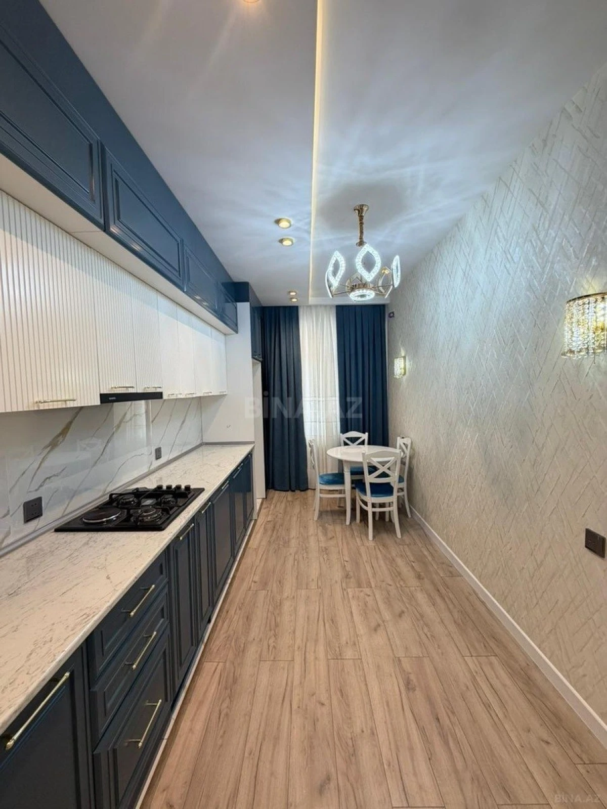 Satılır 3 otaqlı mənzil 110 m²