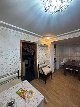 Satılır 3 otaqlı mənzil 63 m²