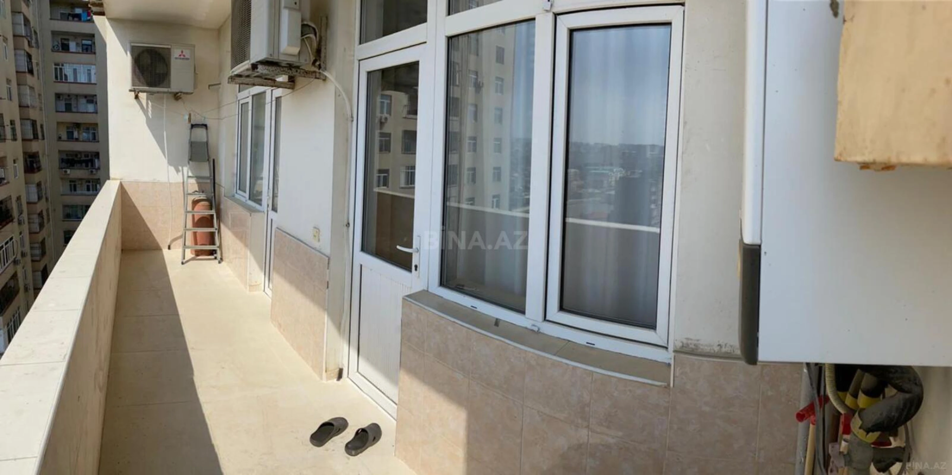 Kirayə verilir 2 otaqlı mənzil 85 m²