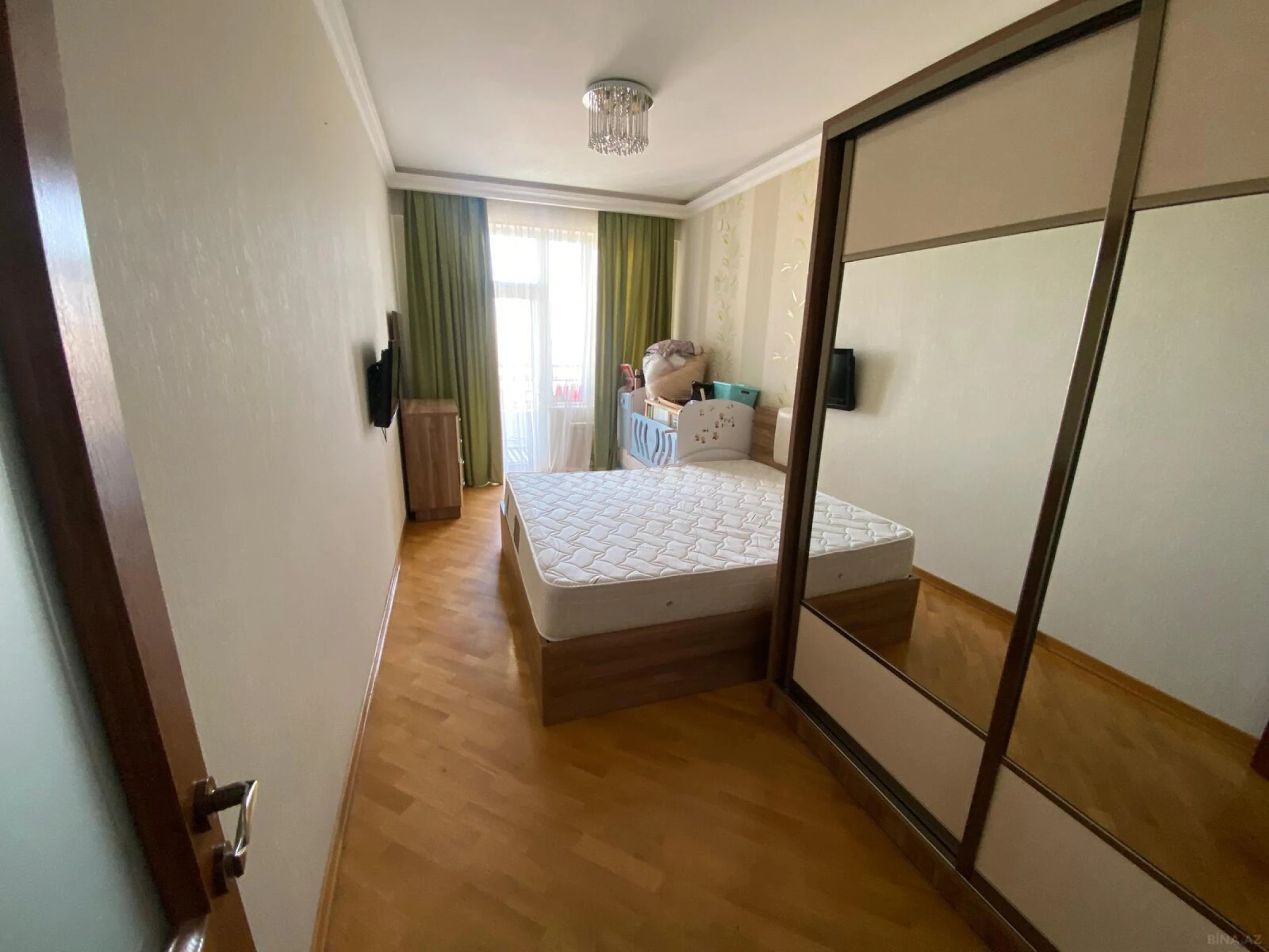 Kirayə verilir 2 otaqlı mənzil 70 m²