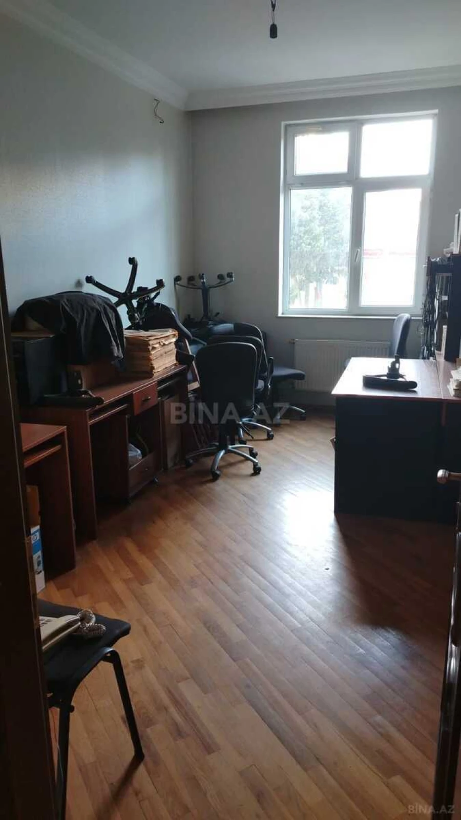 Satılır 3 otaqlı mənzil 137 m²