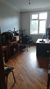 Satılır 3 otaqlı mənzil 137 m²