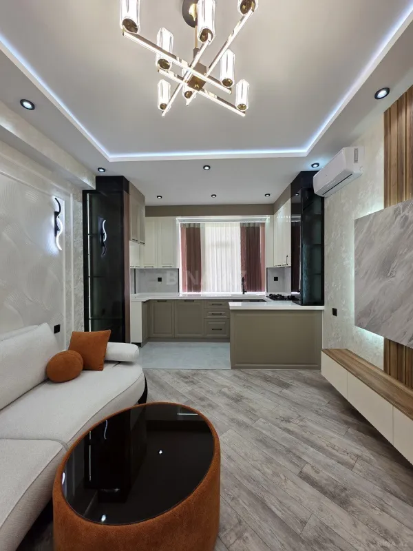 Satılır 2 otaqlı mənzil 55 m²
