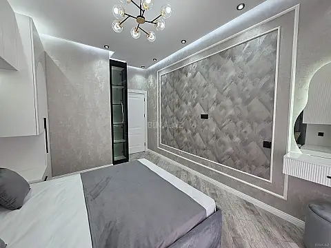 Satılır 2 otaqlı mənzil 55 m²