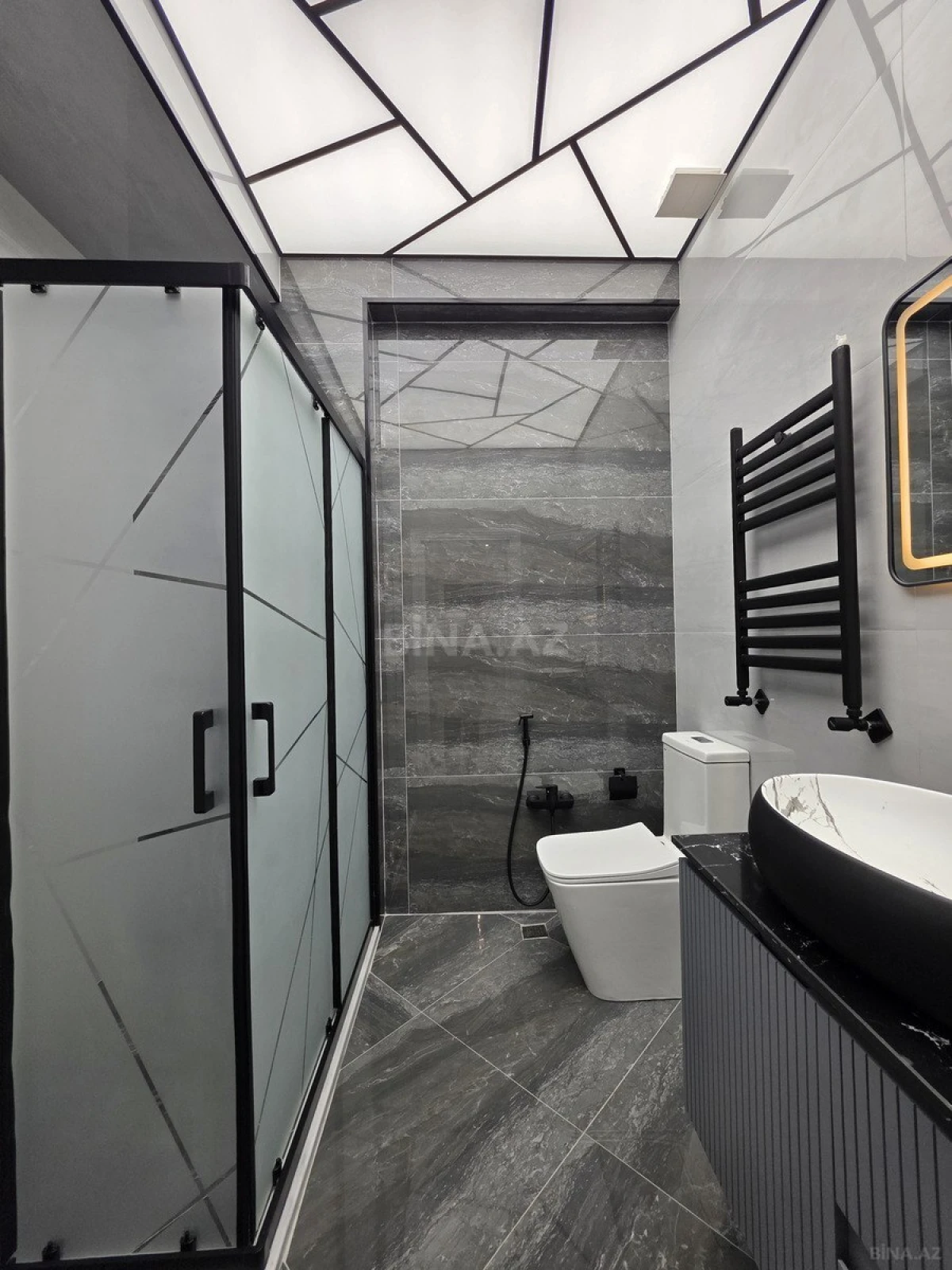 Satılır 2 otaqlı mənzil 55 m²