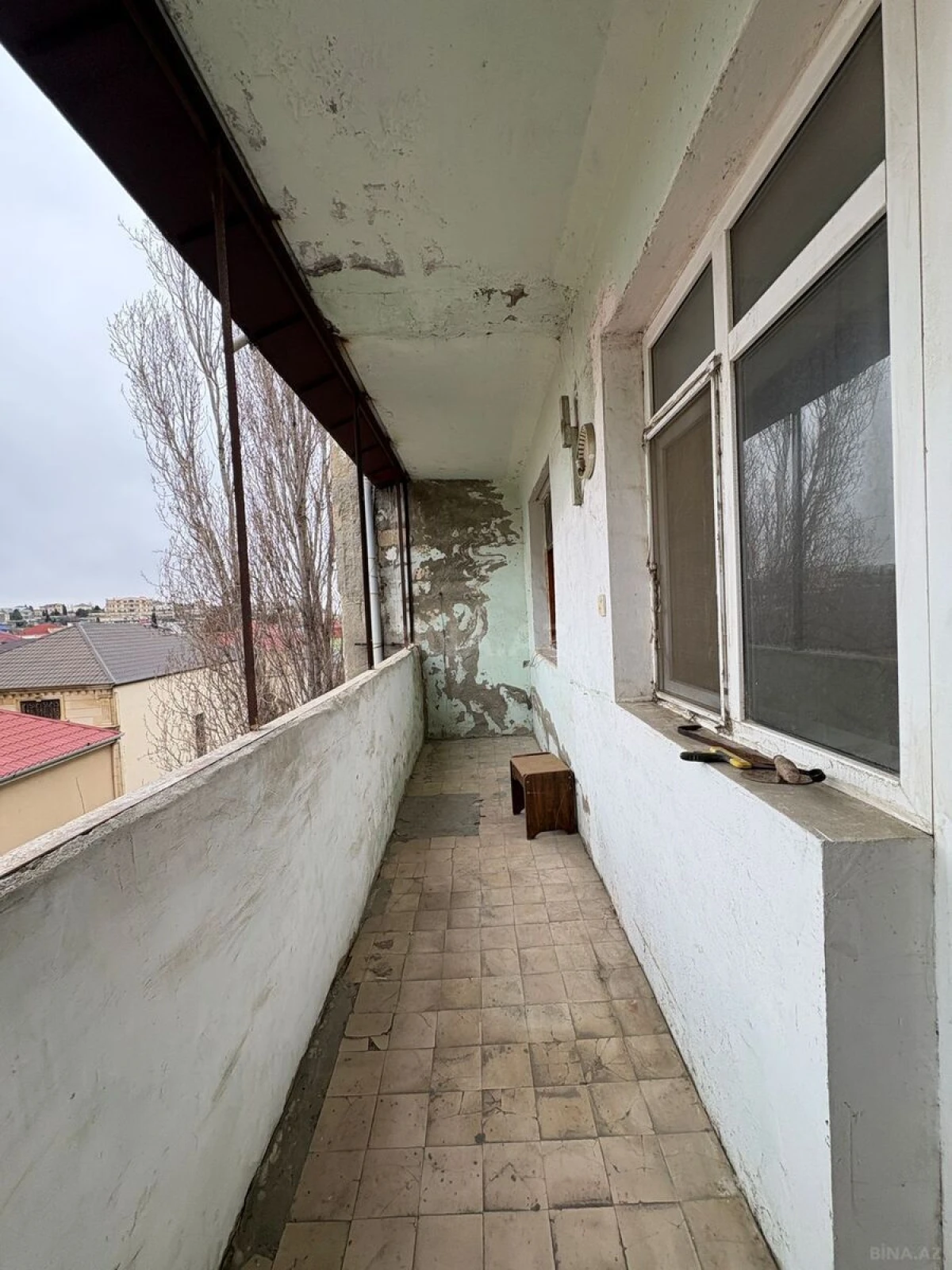 Satılır 4 otaqlı mənzil 130 m²