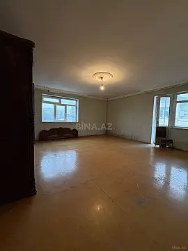 Satılır 4 otaqlı mənzil 130 m²