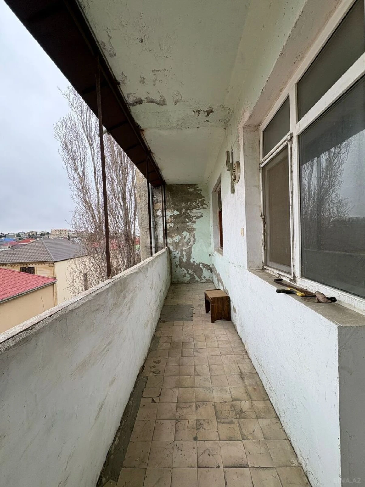 Satılır 4 otaqlı mənzil 130 m²