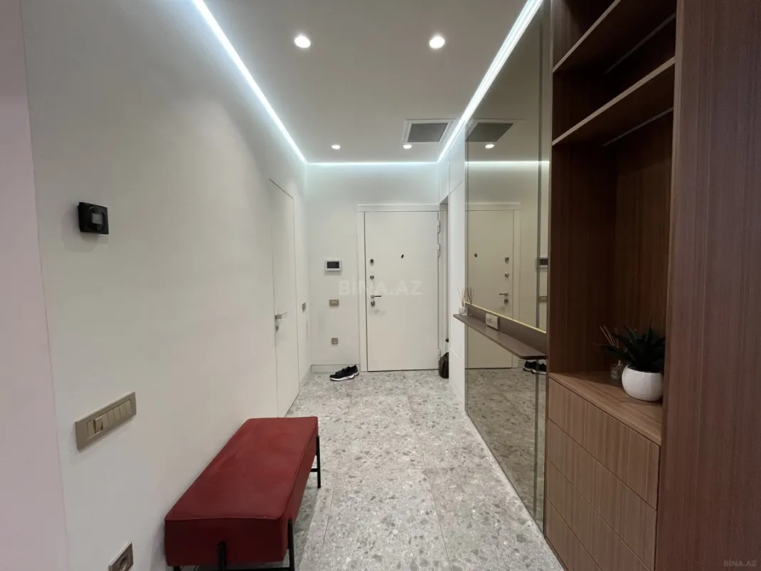 Satılır 3 otaqlı mənzil 96 m²