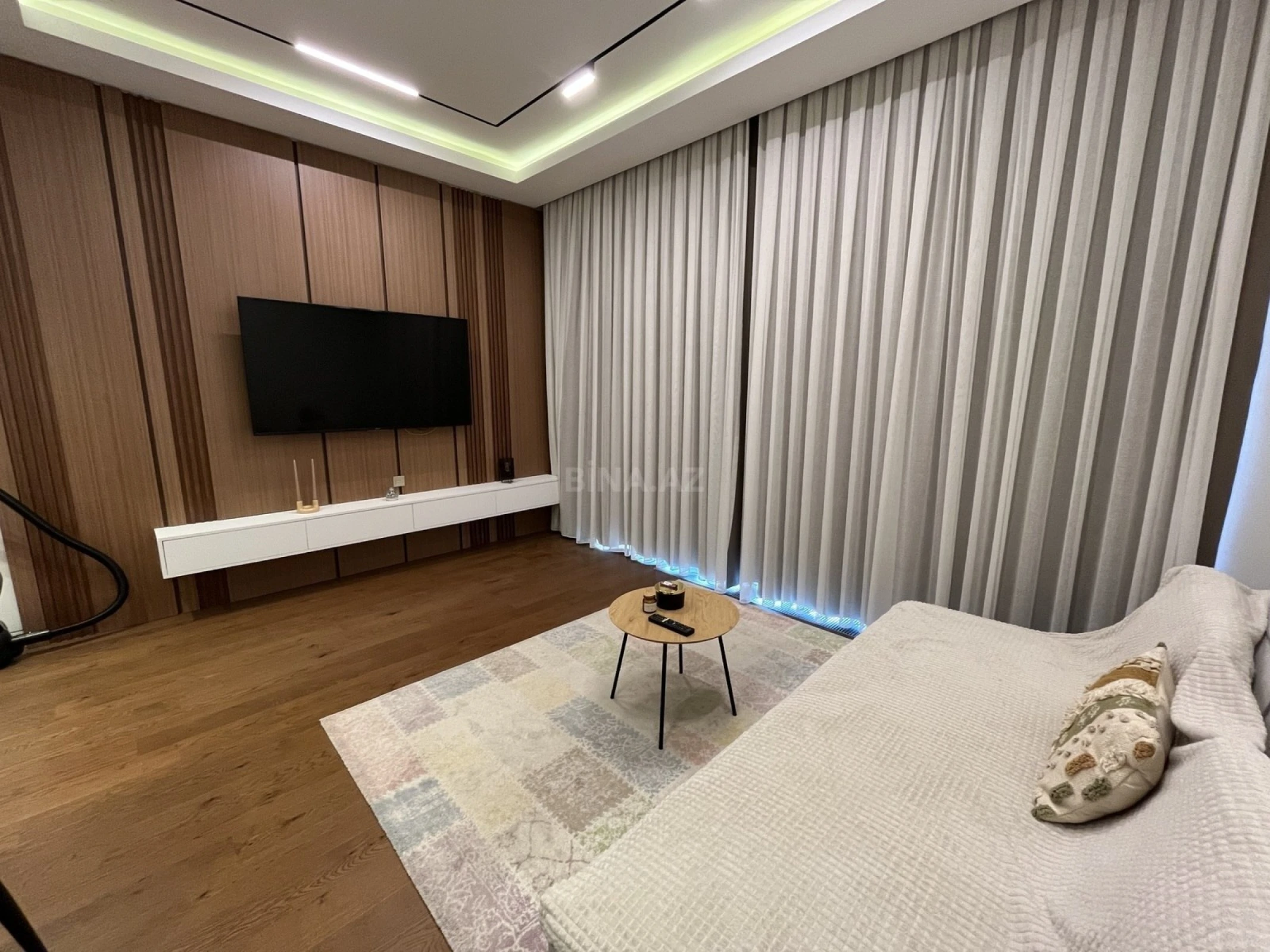 Satılır 3 otaqlı mənzil 96 m²