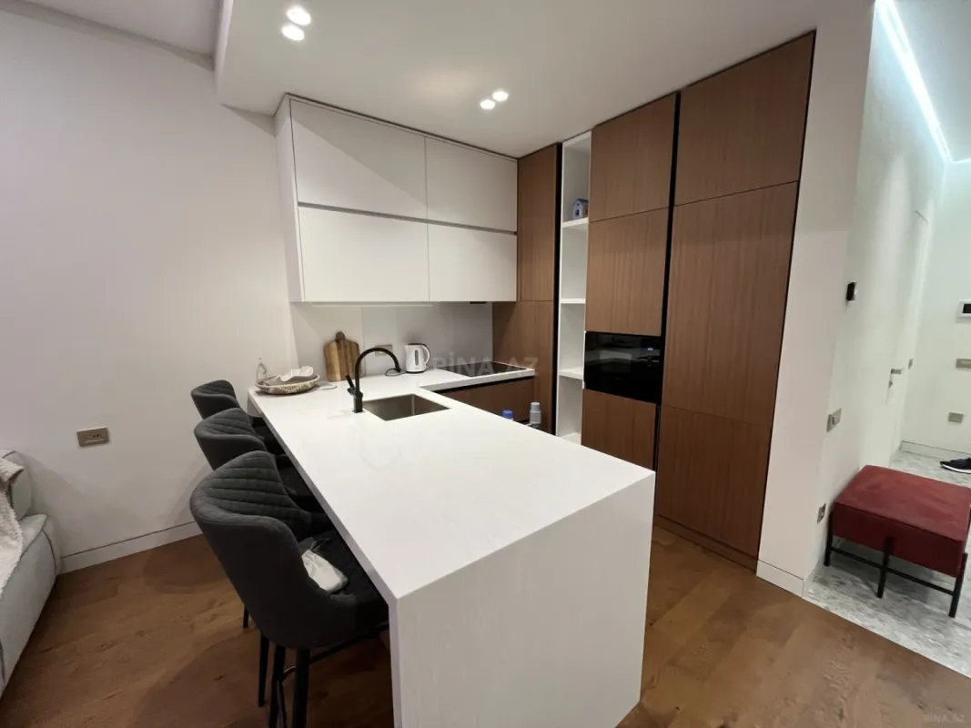 Satılır 3 otaqlı mənzil 96 m²