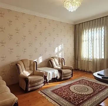 Satılır 4 otaqlı mənzil 84 m²