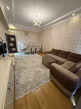 Kirayə verilir 2 otaqlı mənzil 80 m²