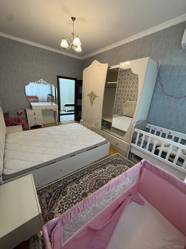 Kirayə verilir 2 otaqlı mənzil 80 m²