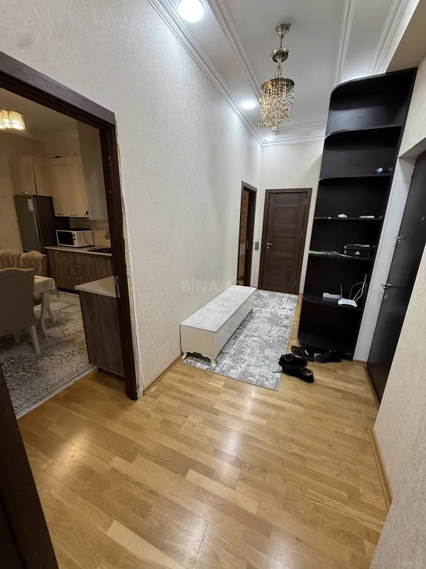 Kirayə verilir 2 otaqlı mənzil 80 m²