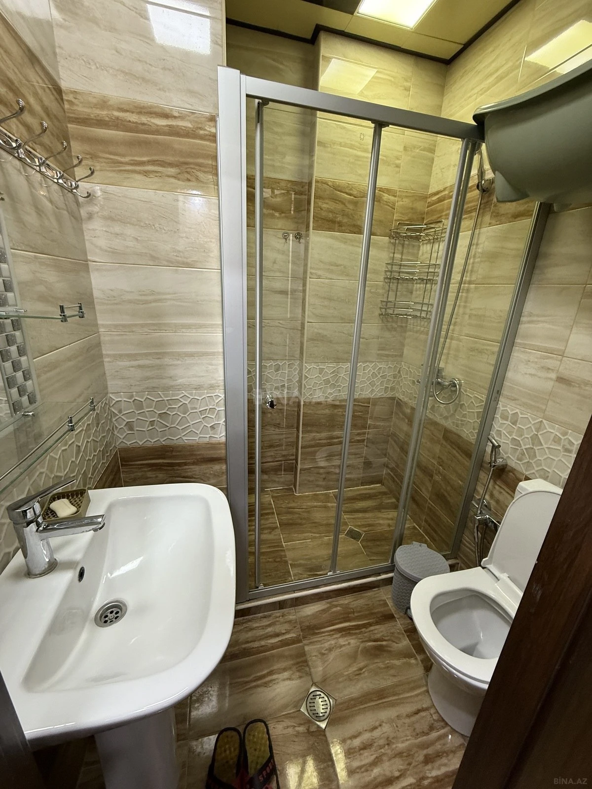 Kirayə verilir 2 otaqlı mənzil 80 m²