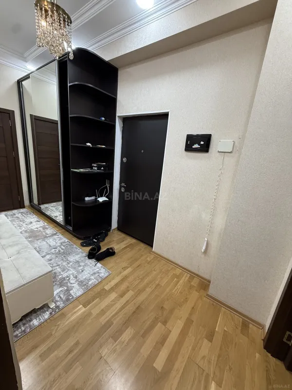 Kirayə verilir 2 otaqlı mənzil 80 m²