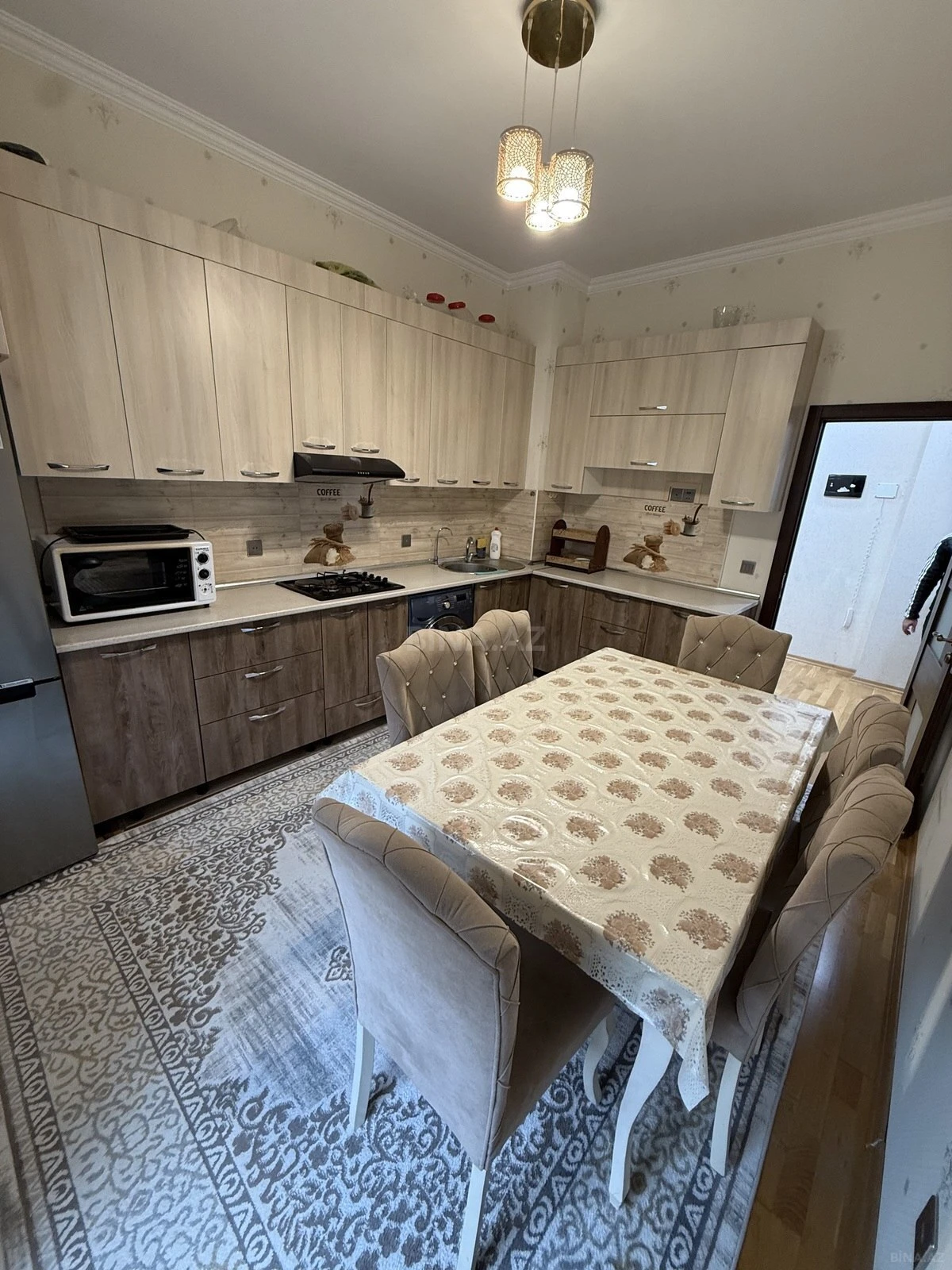 Kirayə verilir 2 otaqlı mənzil 80 m²