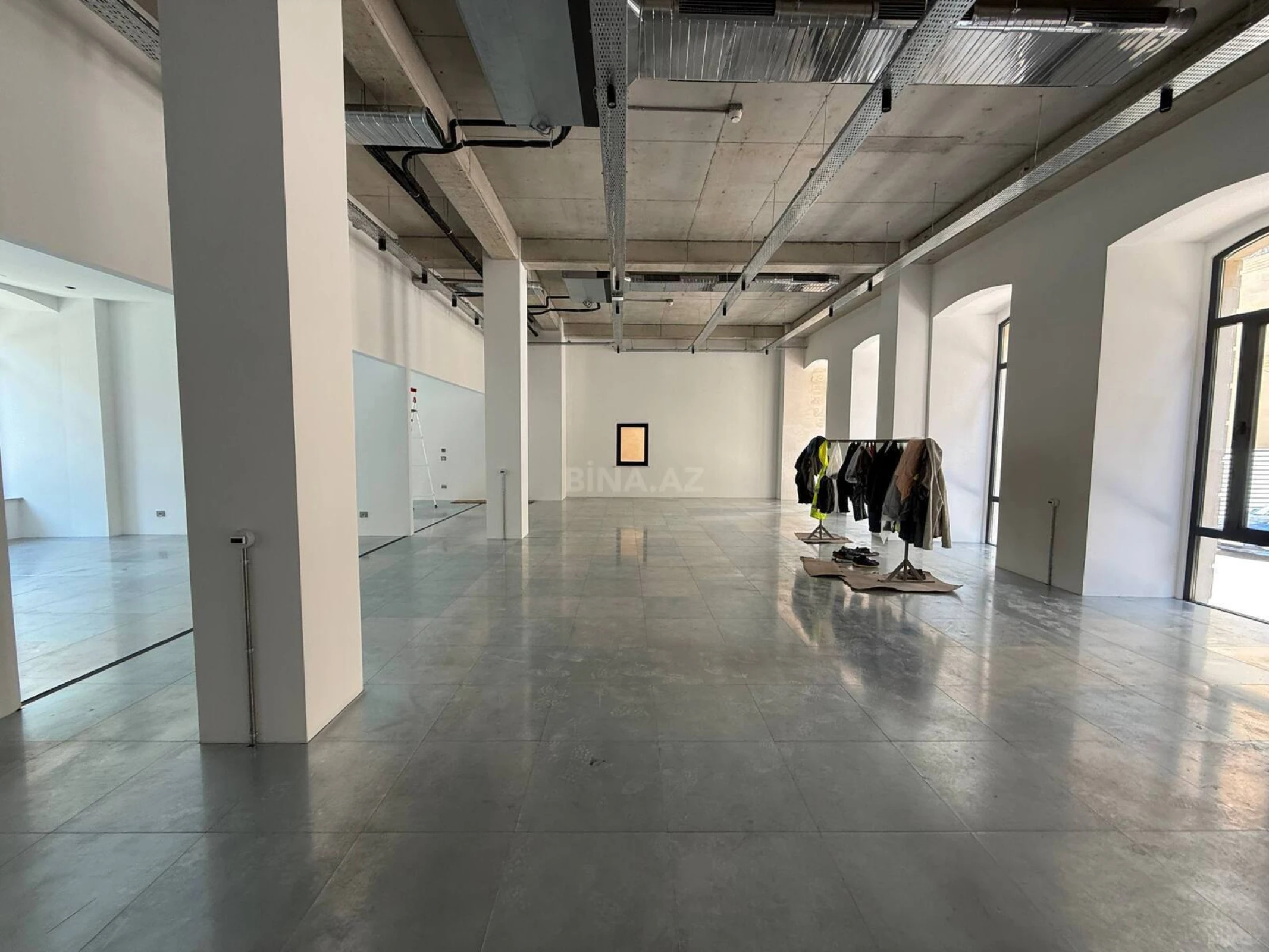 Kirayə verilir obyekt 860 m²