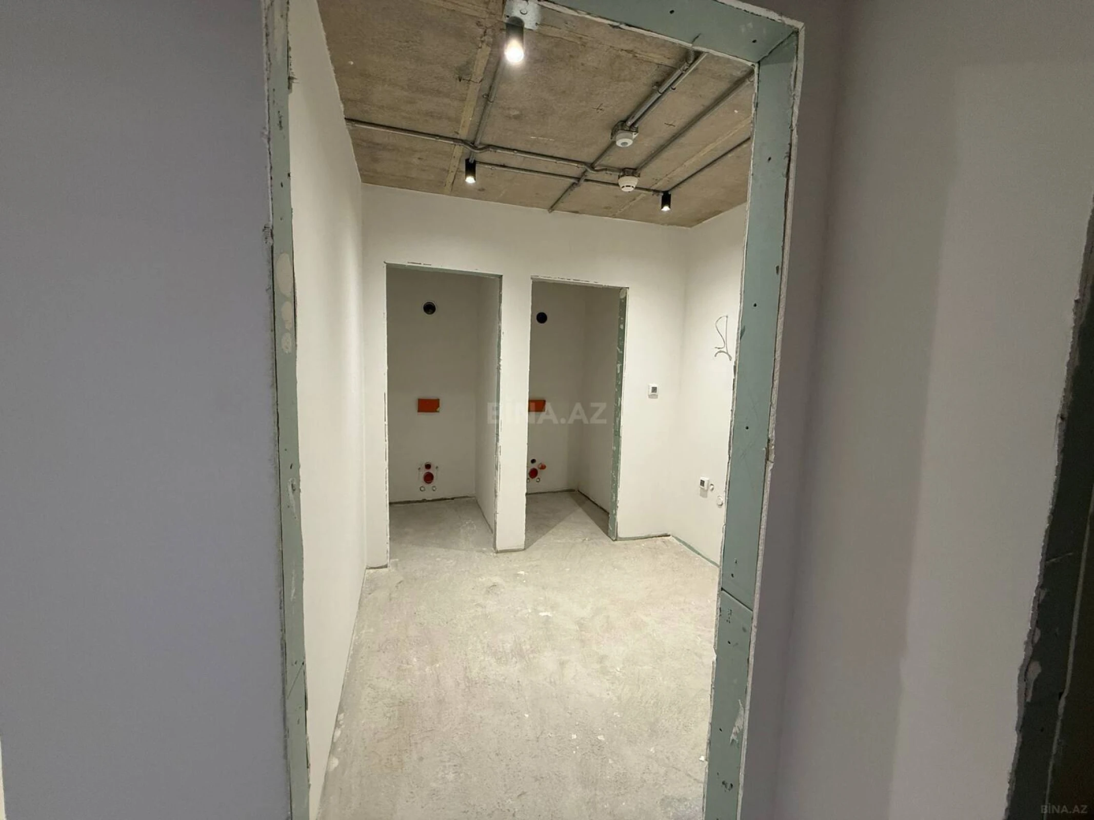 Kirayə verilir obyekt 860 m²