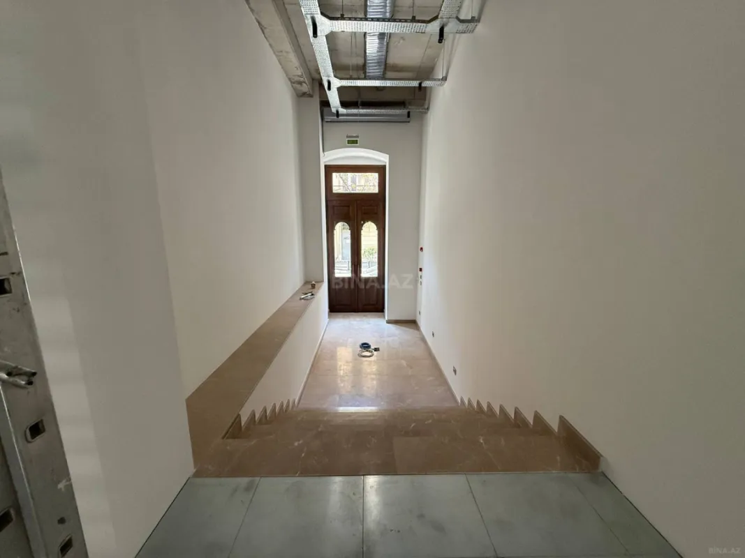 Kirayə verilir obyekt 860 m²