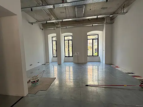 Kirayə verilir obyekt 860 m²