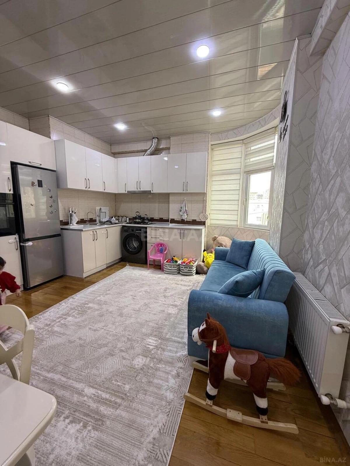 Satılır 2 otaqlı mənzil 100 m²