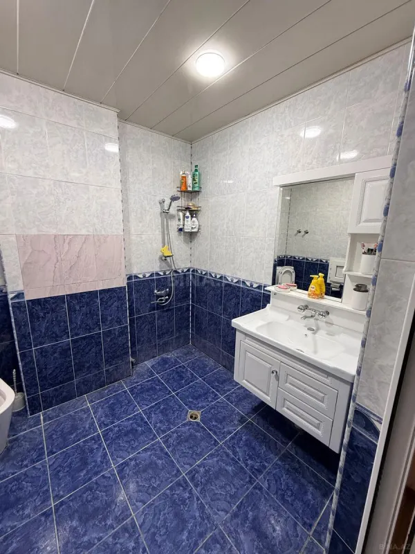 Satılır 2 otaqlı mənzil 100 m²