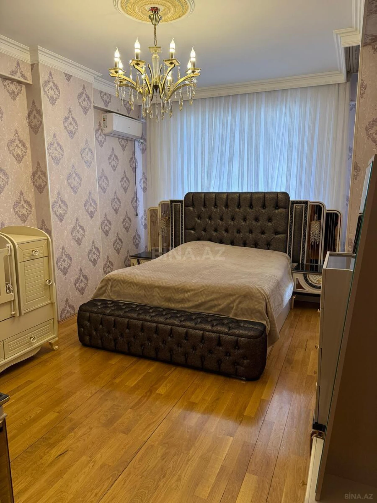 Satılır 2 otaqlı mənzil 100 m²