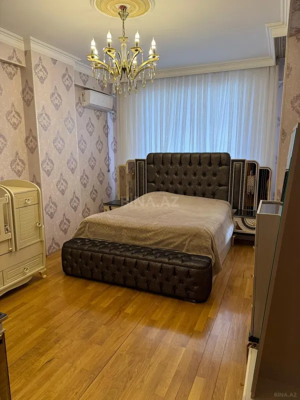 Satılır 2 otaqlı mənzil 100 m²