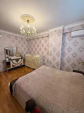 Satılır 2 otaqlı mənzil 100 m²